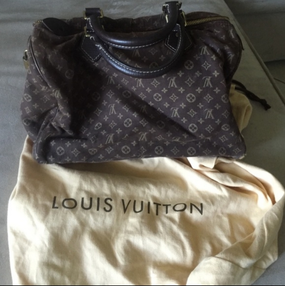 Authentic Louis Vuitton Canvas epi Bag